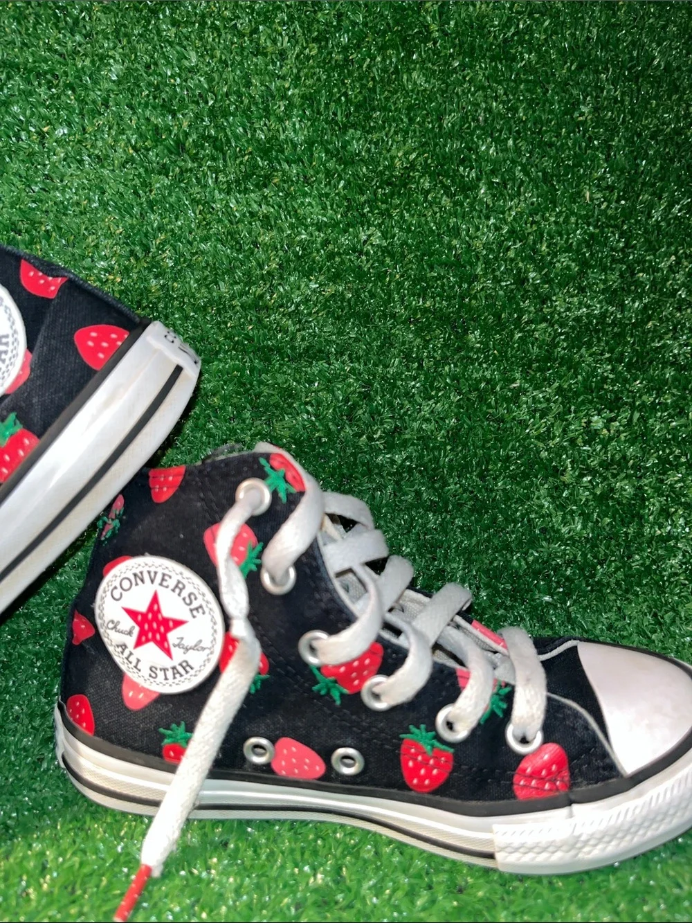 Converse All Star Shoes For Kids Hi Top Strawberries 🍓